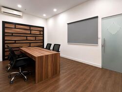 Oxley Bizhub (D14), Office #563203891